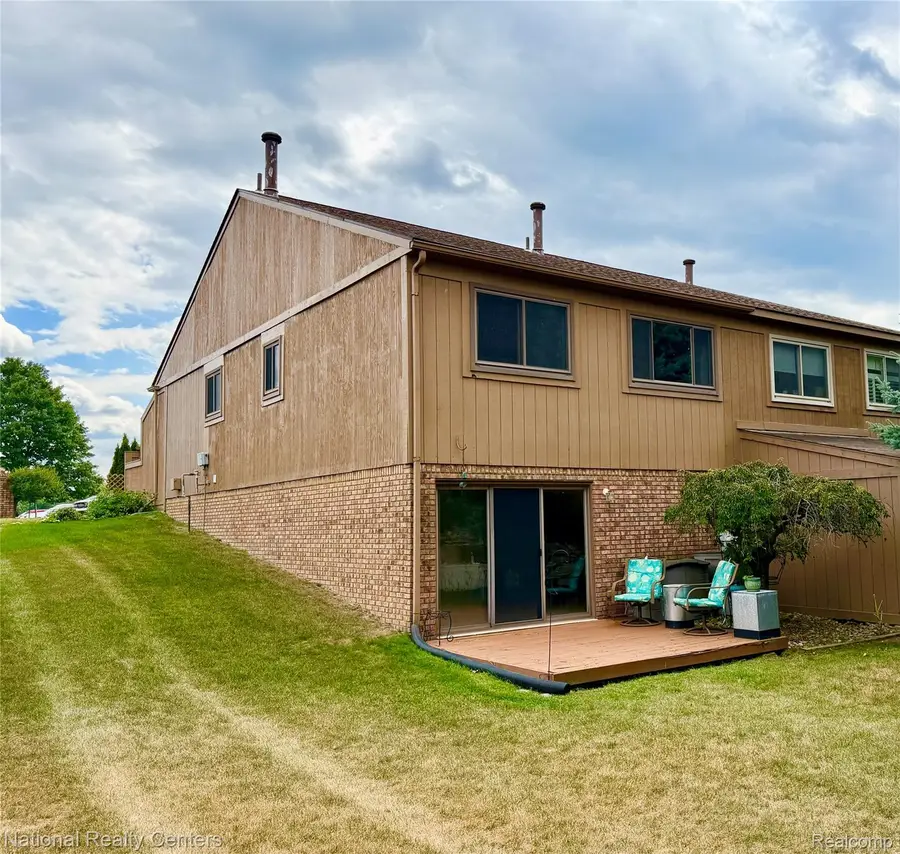 25381 Potomac Drive #6, South Lyon, MI 48178 - #2