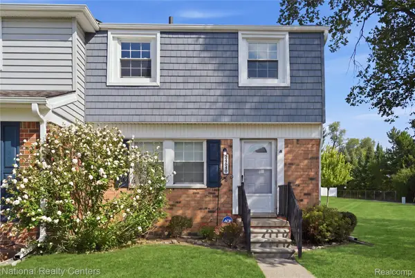 24540 Olde Orchard Street #29, Novi, MI 48375