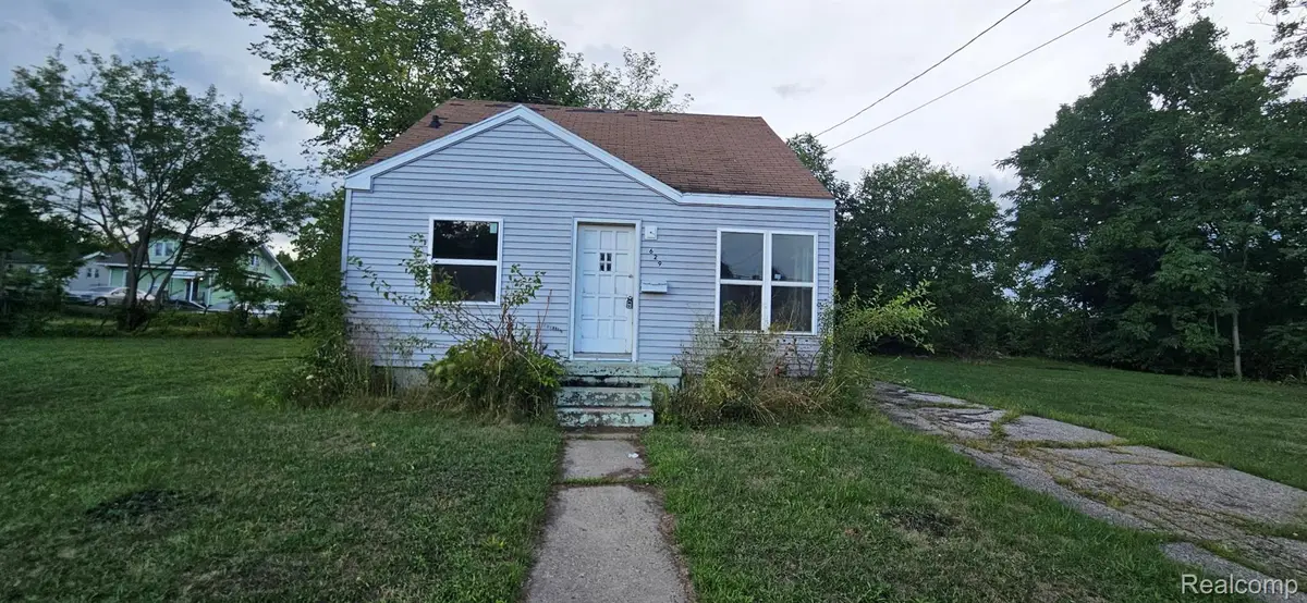 629 Spencer Street, Flint, MI 48505 - #1