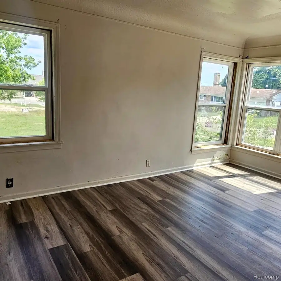 629 Spencer Street, Flint, MI 48505 - #2