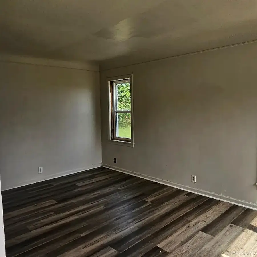 629 Spencer Street, Flint, MI 48505 - #3