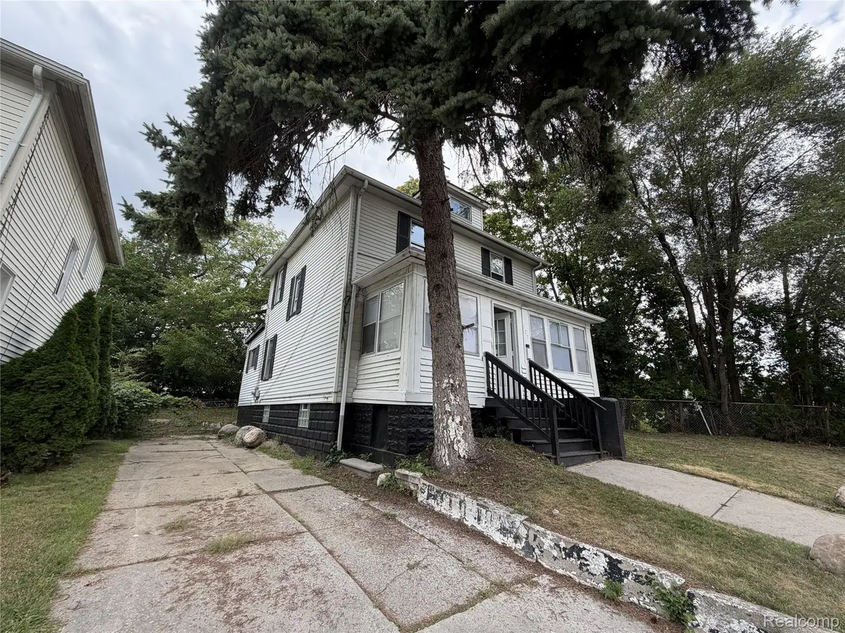 127 Jones Street, Mount Clemens, MI 48043 - #1