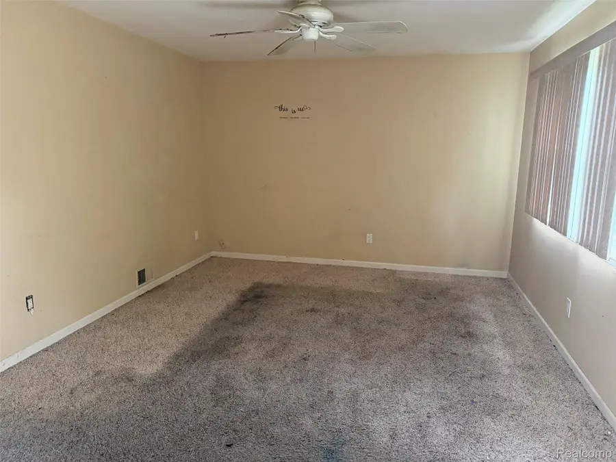 6486 Syracuse Street, Taylor, MI 48180 - #2