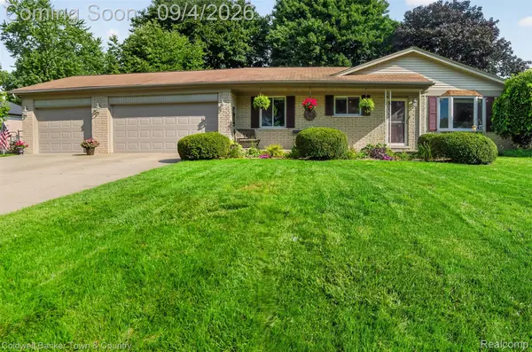6282 Peach Drive, Clarkston, MI 48346