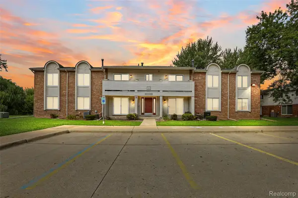 44481 Savery Drive, Canton, MI 48187