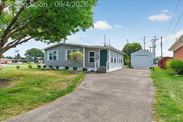 40 Owen Street, Belleville, MI 48111