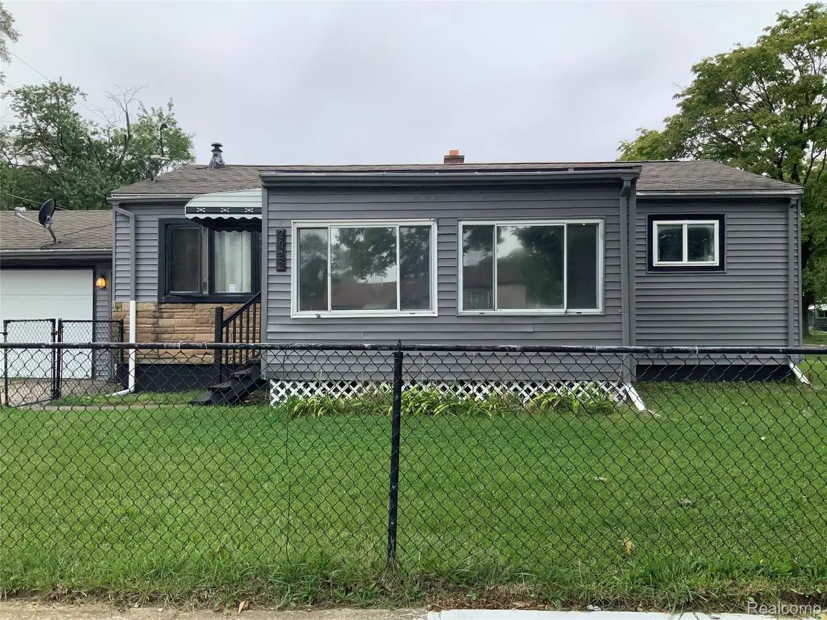 2022 S Dexter Street, Flint, MI 48503 - #1