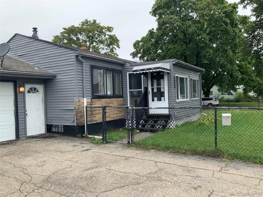2022 S Dexter Street, Flint, MI 48503 - #3