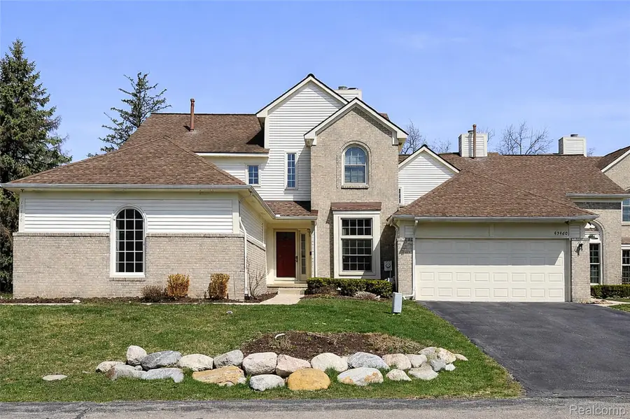 43470 Algonquin Drive, Novi, MI 48375 - #2