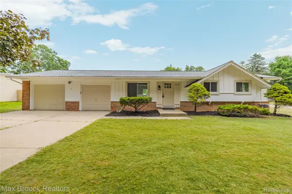 8735 Ringwood Drive, CommerceTwp, MI 48382