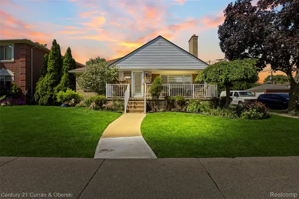 6151 Oakman Boulevard, Dearborn, MI 48126