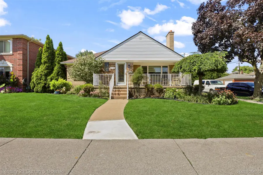 6151 Oakman Boulevard, Dearborn, MI 48126 - #2