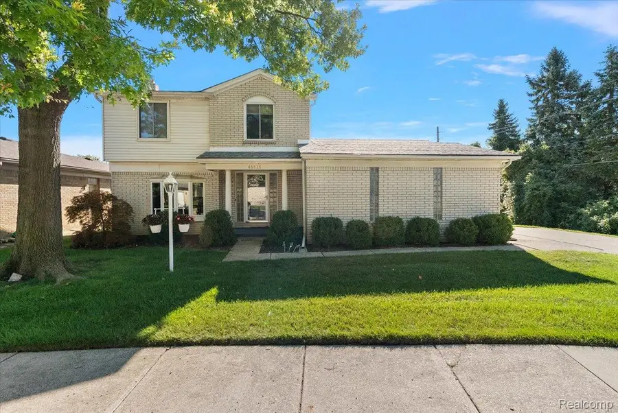 46636 E Oakwood Drive #55, Macomb, MI 48044 - #2