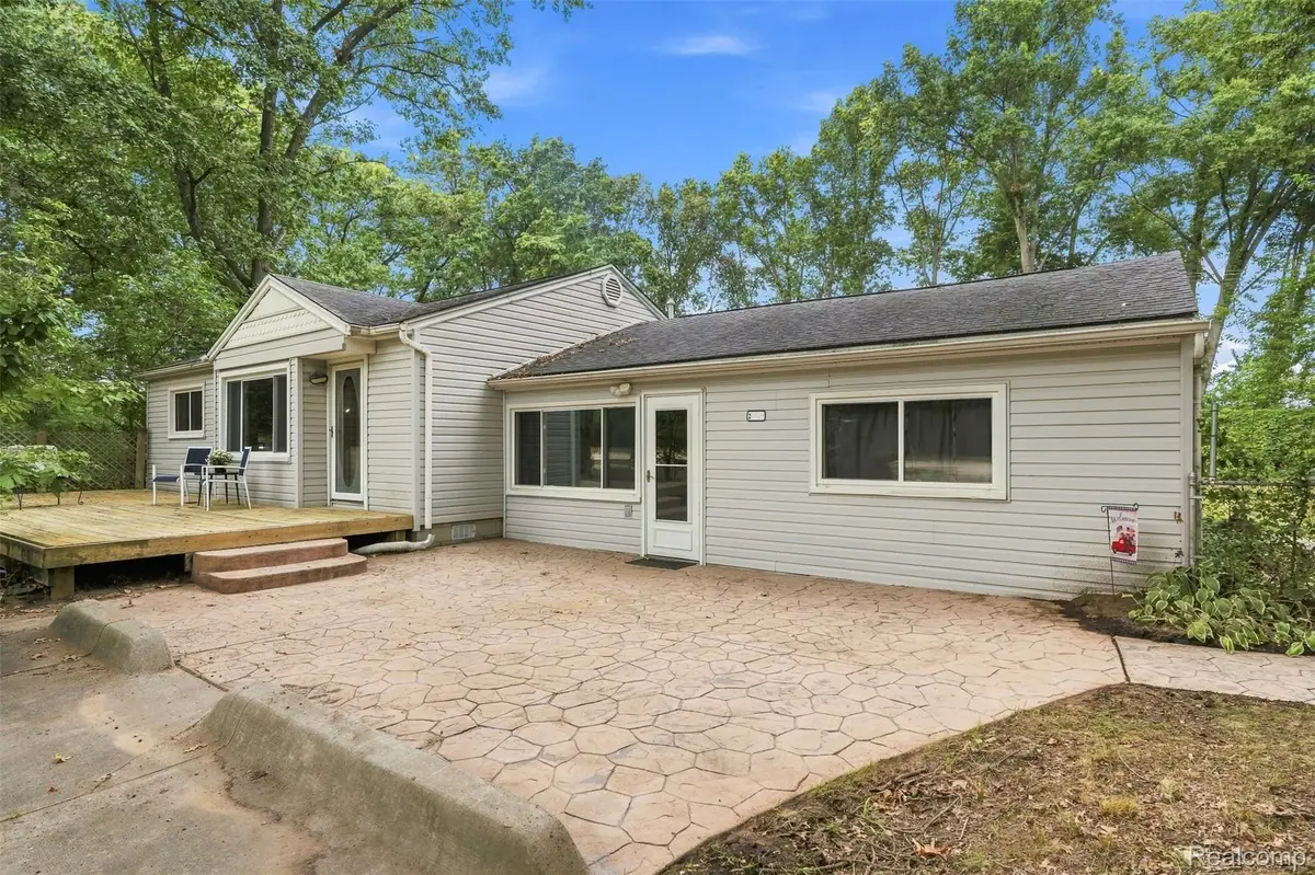 23366 Superior Parkway, Taylor, MI 48180 - #1