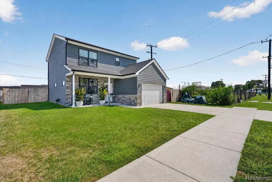 25760 Groveland Street, Roseville, MI 48066 - #3