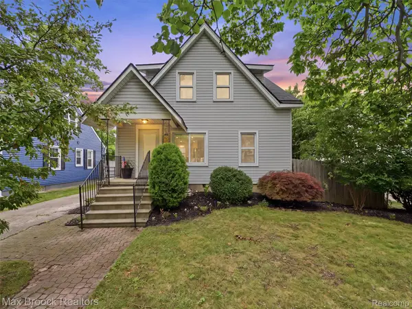 1216 W Windemere Avenue, RoyalOak, MI 48073