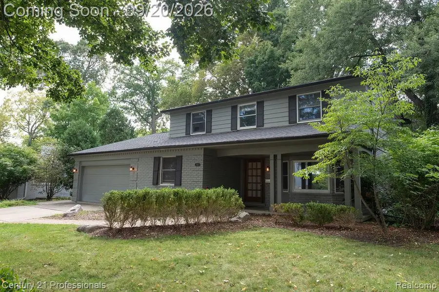 912 S Glenhurst Drive, Birmingham, MI 48009 - #2