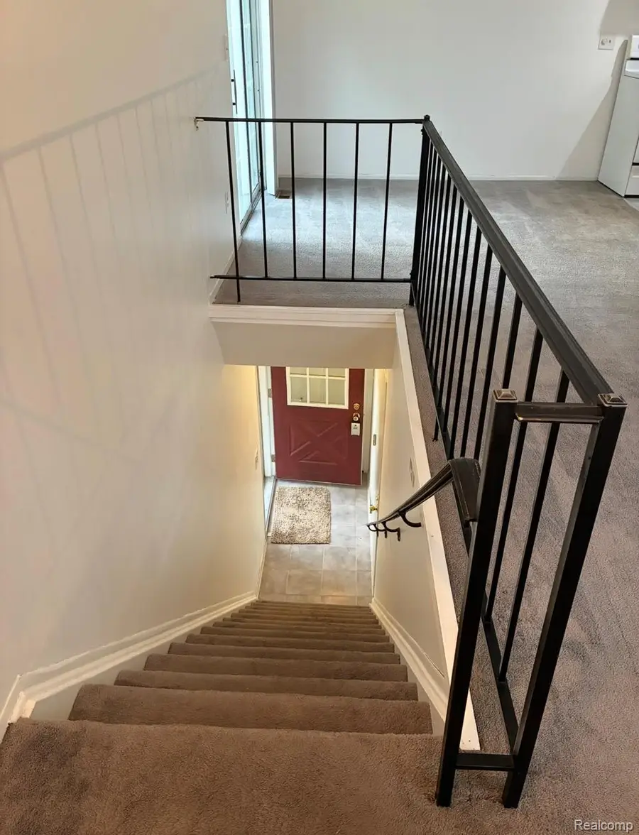 389 Neptune Drive #208, Walled Lake, MI 48390 - #3
