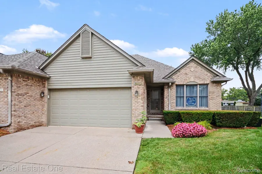 4469 Firethorn Court #16, Warren, MI 48092 - #2