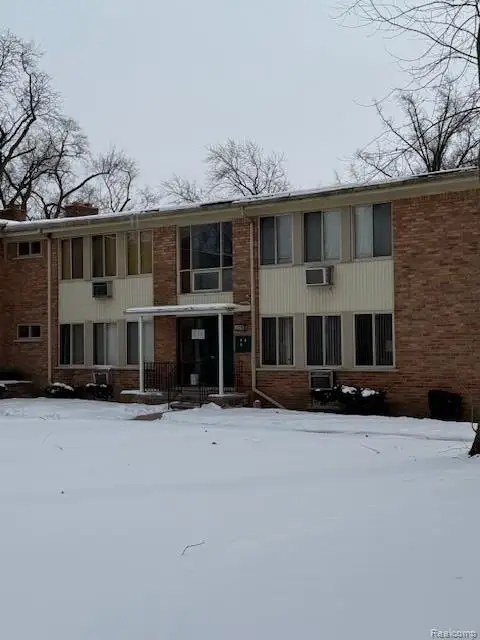 17276 Bentler Street, Detroit, MI 48219