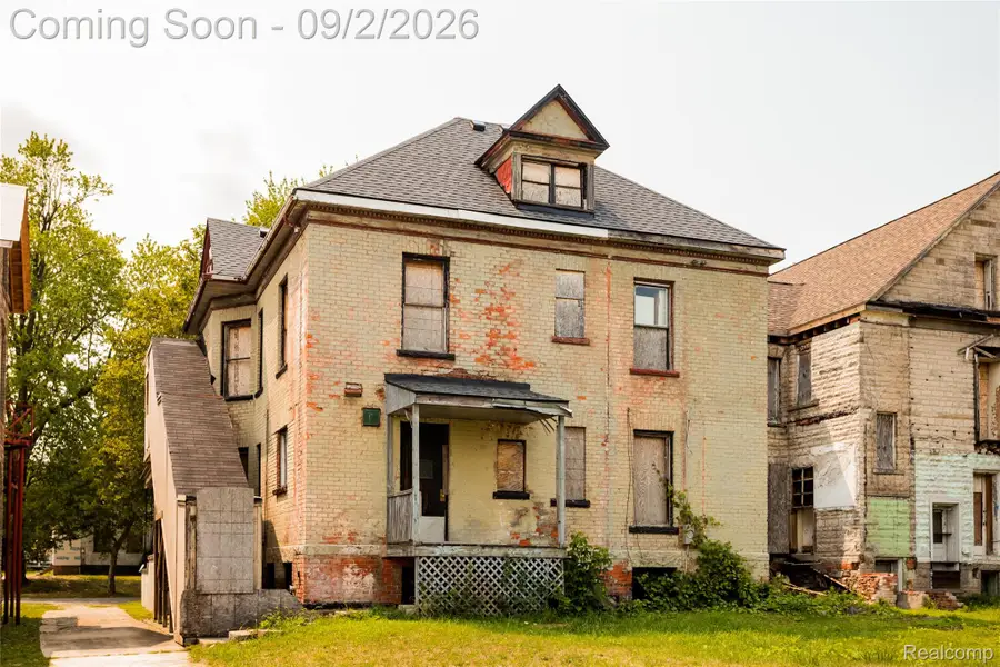 1574 Cadillac Boulevard, Detroit, MI 48214 - #2