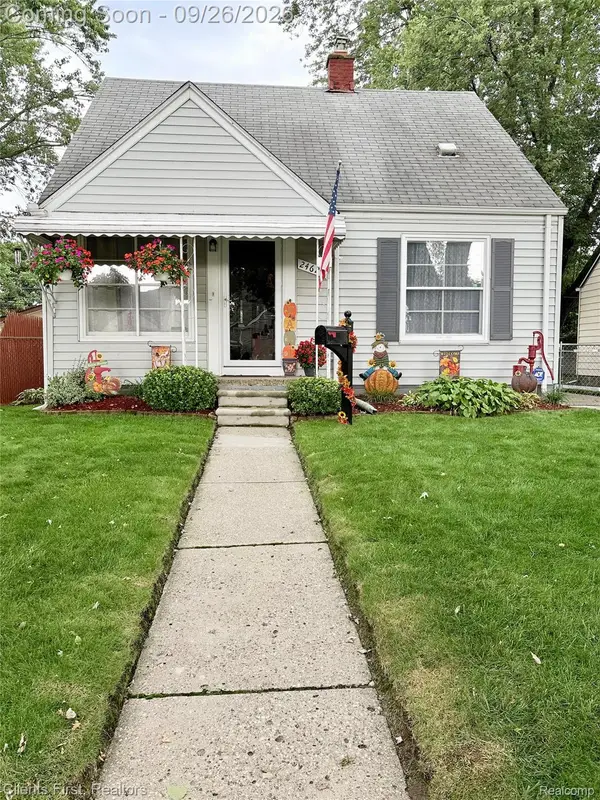 24620 Andover Drive, DearbornHeights, MI 48125
