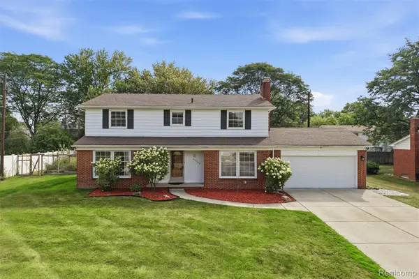25362 Lyncastle Street, FarmingtonHills, MI 48336
