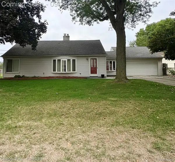 34652 Parkgrove Avenue, Westland, MI 48185