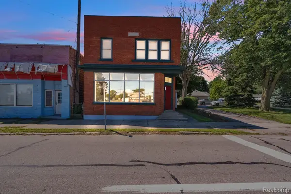 22421 Huron River Drive, Rockwood, MI 48173