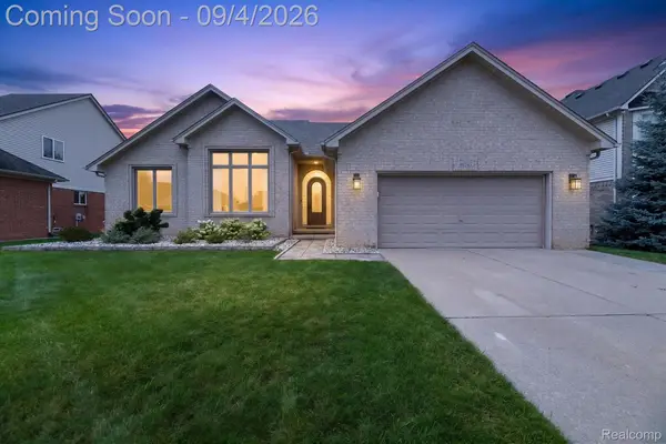 46743 Landings Drive, Macomb, MI 48044