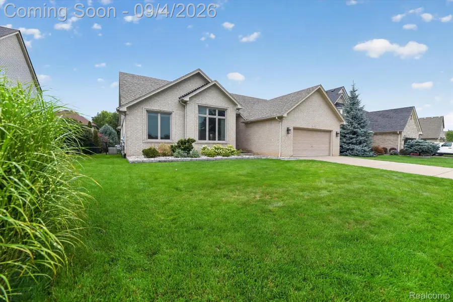 46743 Landings Drive, Macomb, MI 48044 - #2
