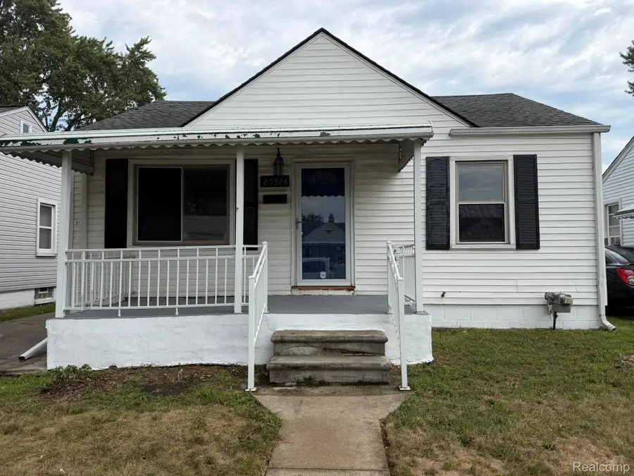 25324 Culver Street, Saint Clair Shores, MI 48081 - #2