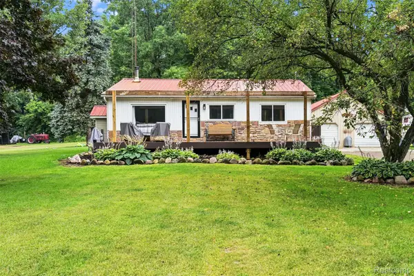 3319 Valentine Road, Lapeer, MI 48446