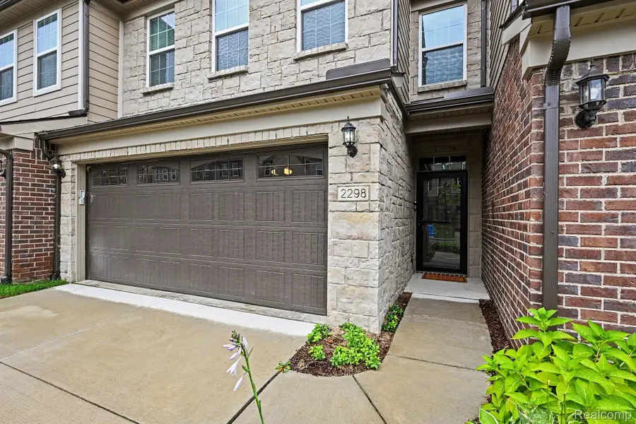 2298 Addison Circle, Commerce, MI 48390 - #2