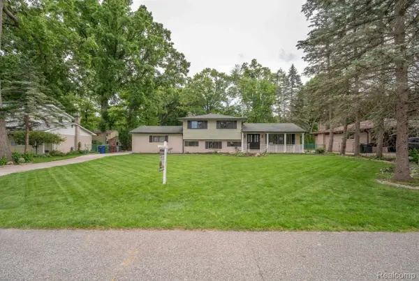 6742 Canterbury Court, ShelbyTwp, MI 48316