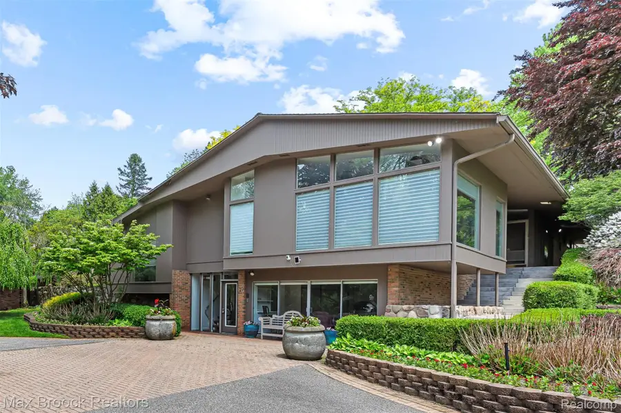 20 Martell Drive, Bloomfield Hills, MI 48304 - #2