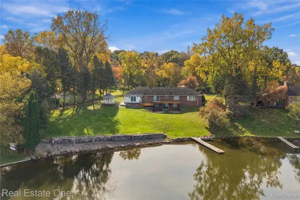 8507 Faussett Road, Fenton, MI 48430