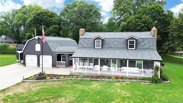 4509 Hedgethorn Circle, Burton, MI 48509