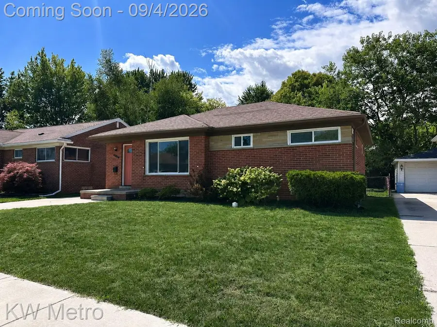 26219 Harmon Street, Saint Clair Shores, MI 48081 - #2