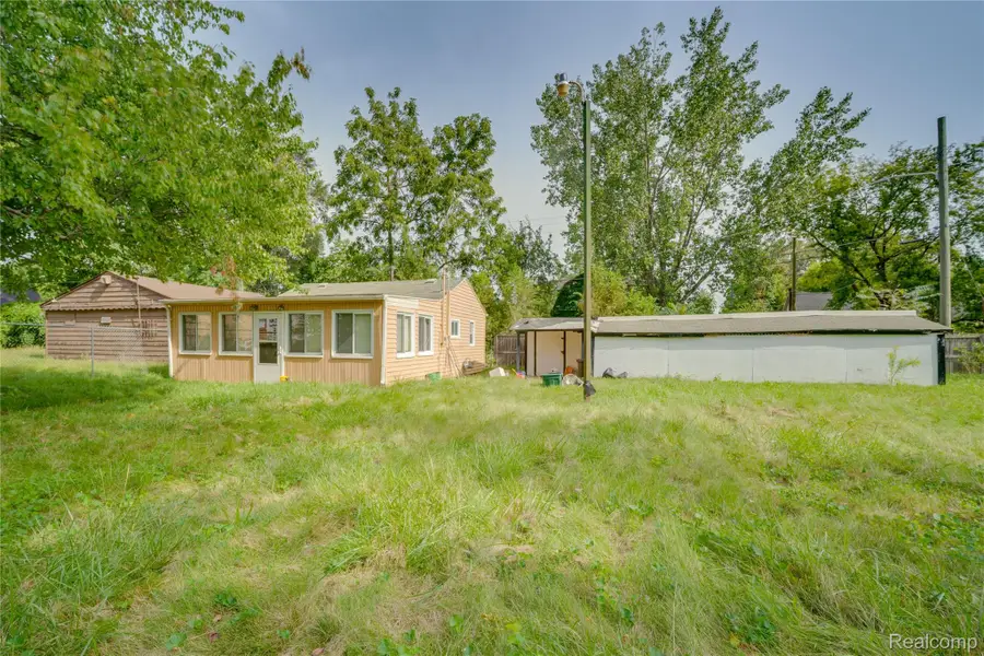 39 Cherrygrove Street, Ecorse, MI 48229 - #3