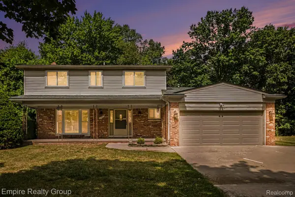 1373 Stonetree Drive, Troy, MI 48083