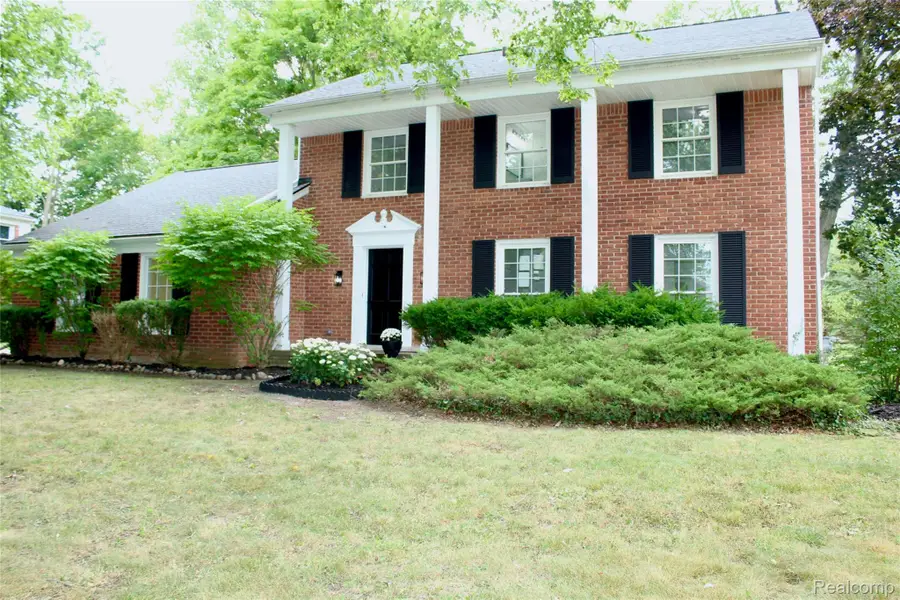 5620 Old Carriage Lane, West Bloomfield, MI 48322 - #3
