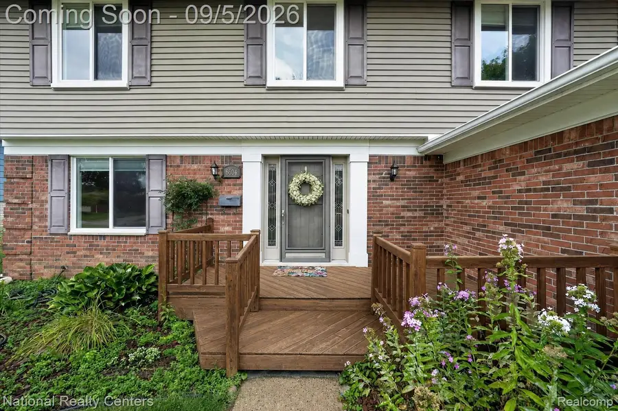 6604 Paul Revere Lane, Canton, MI 48187 - #2