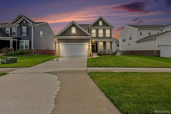 842 Ford Mill Drive, Saline, MI 48176