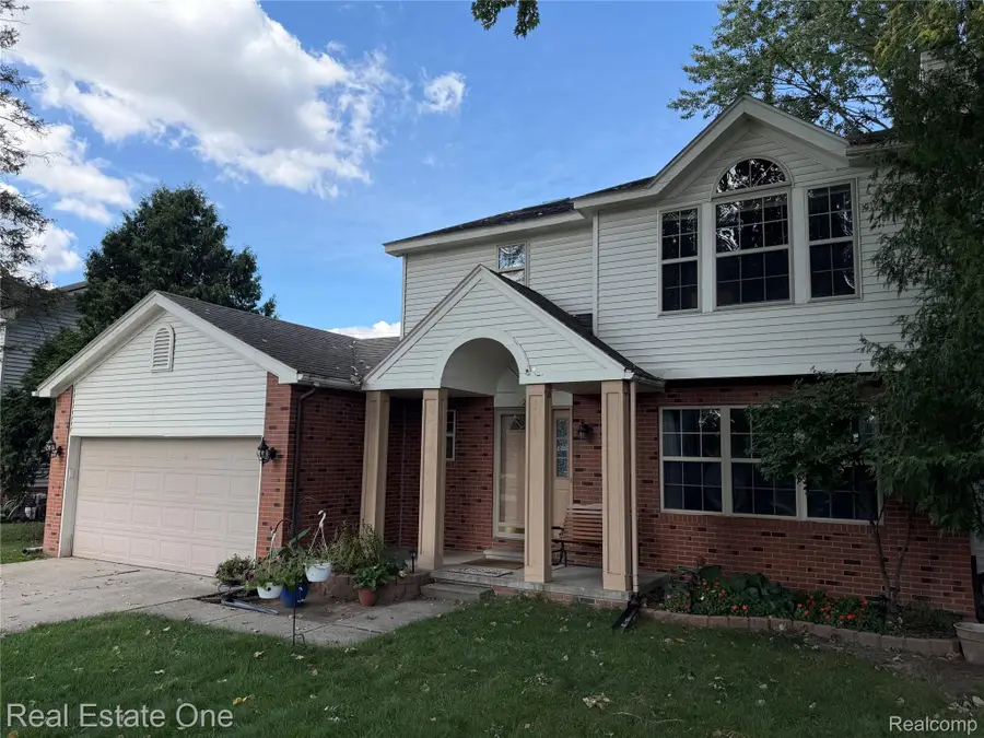 29178 Roycroft Street, Livonia, MI 48154 - #2