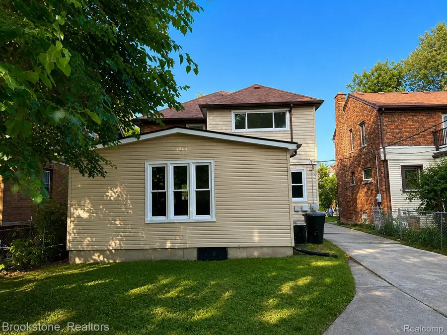 5745 Grayton Street, Detroit, MI 48224 - #3