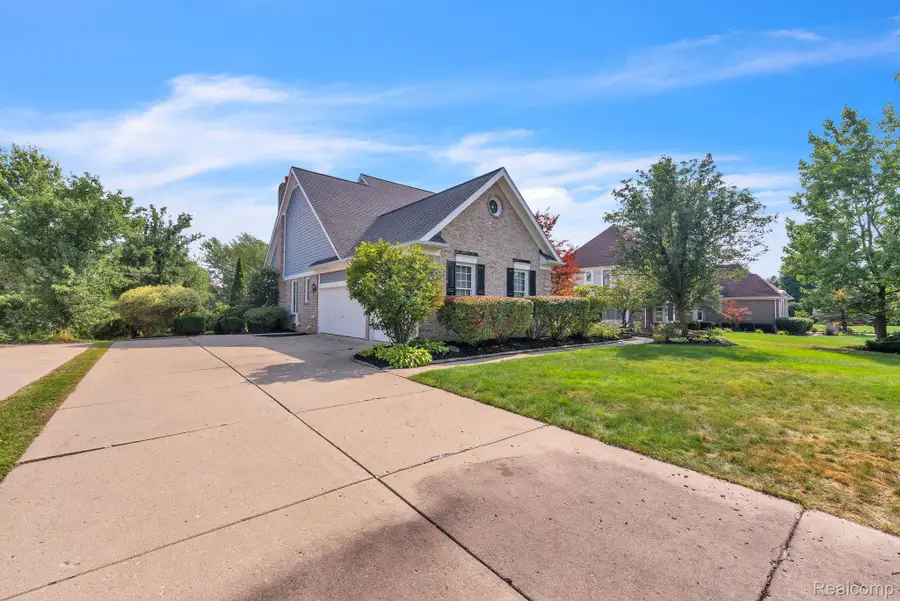 50145 Tottenham Court, Canton, MI 48187 - #3