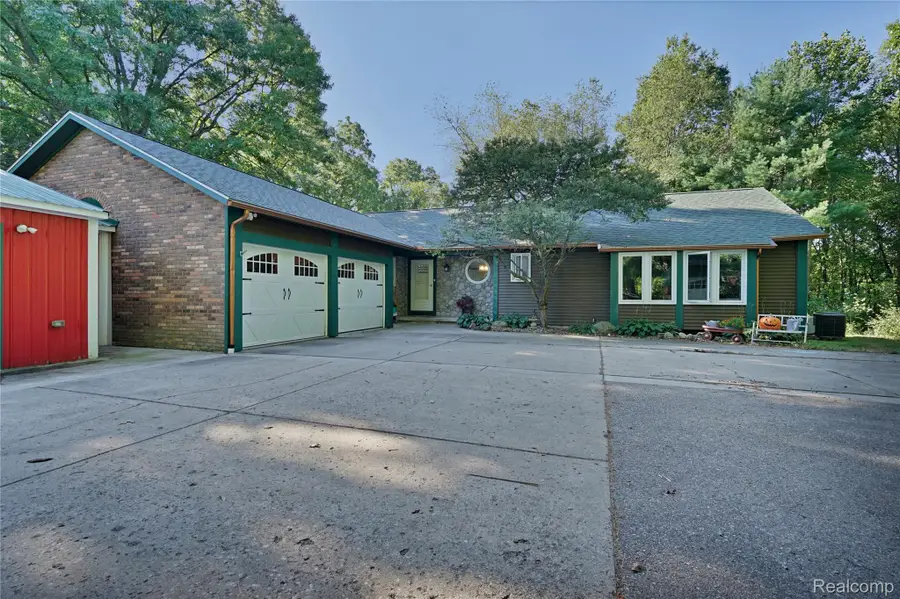 3738 Winterwood Drive, Howell, MI 48843 - #2
