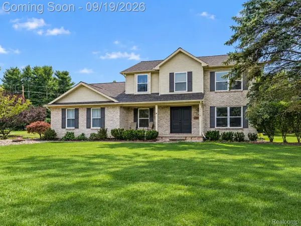 13608 Windmoor Drive, SouthLyon, MI 48178