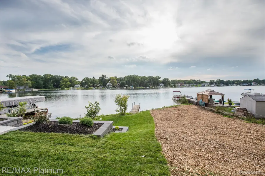 6298 Fonda Lake Drive, Brighton, MI 48116 - #3